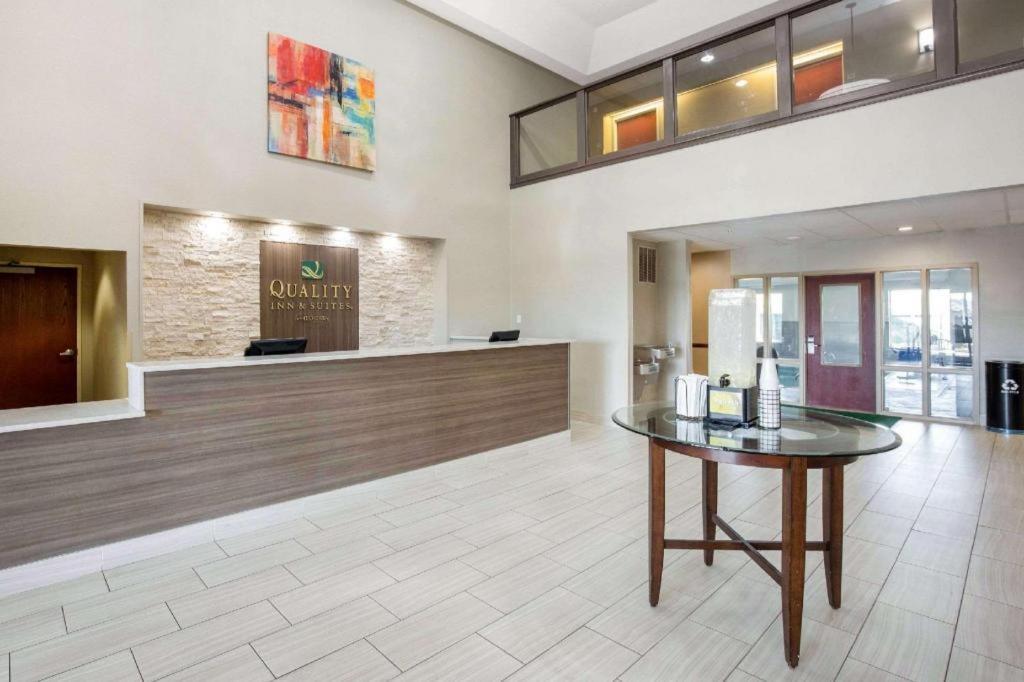 Quality Inn & Suites Arnold - St Louis Esterno foto